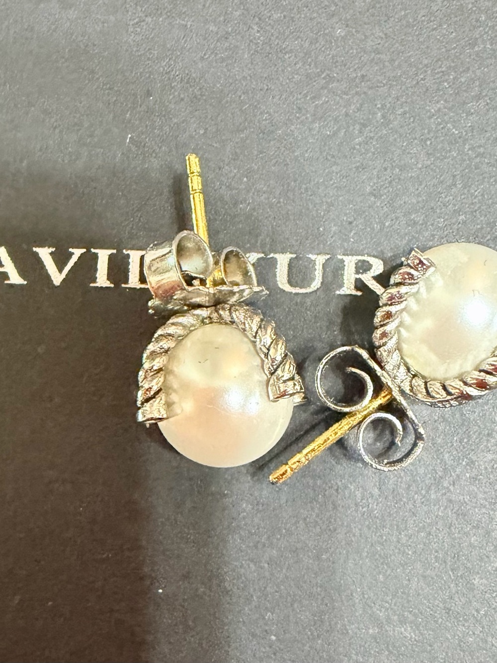 David Yurman sterling silver Pearl Cable Drop Earrings with pearl and diamonds - Picture 3 of 10